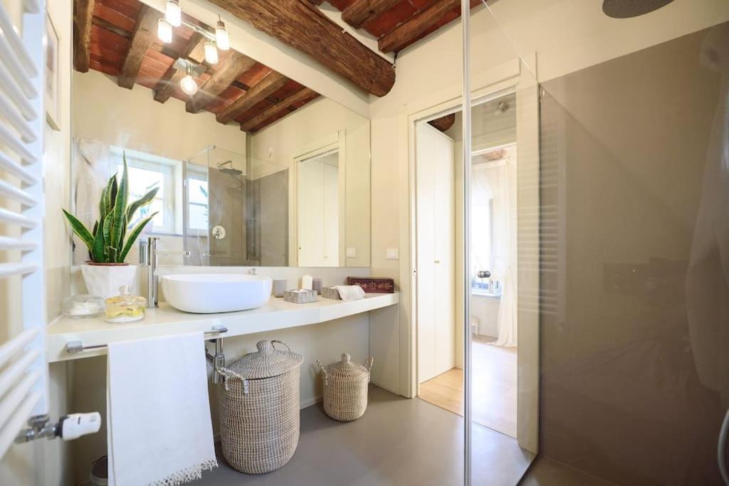 Corte Paolina - Charming Courtyard Inside Apartment Lucca